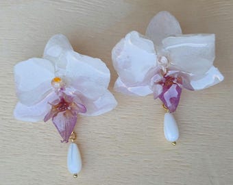Brincos de Orquídea Verdadeira: Banhados a Ouro 18k, Madrepérola