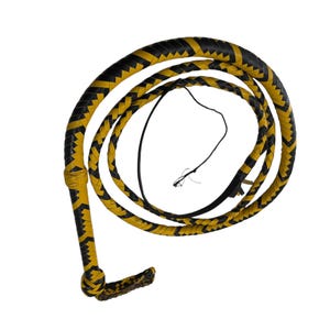 Leather Bullwhip - 8 FT Bullwhip - Bullwhip - Bullwhip UK - Leather Whip - Indiana Jones whip - Zorro whip - Bull whip - Whip - Cracker Whip