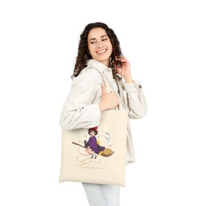 Kikis Lieferservice Tasche - Studio Ghibli inspirierte Tasche - Niedliches Chibi Hexen und Katzen Design - Anime Fan Geschenk - Magisches Mädchen Keramiktasche
