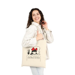 Kikis Lieferservice Tasche - Studio Ghibli inspirierte Tasche - Niedliches Chibi Hexen und Katzen Design - Anime Fan Geschenk - Magisches Mädchen Keramiktasche