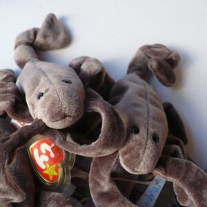 Stinger the Scorpion Stuffed Animal by Ty Beanie Babies. Stinger is in Mint Condition Never Played With Tag Protector image 3