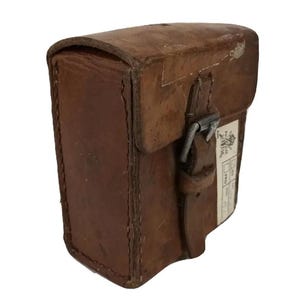 VINTAGE Original leather pouch, Swedish military small box SURPLUS