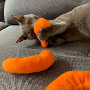 Crinkly Cheese Puff Catnip Toy!