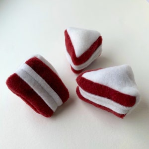 Catnip Red Velvet Cake Toy - Miniature Red Velvet Cake Slice