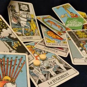 Personalisierte Tarot-Lesung per Nachricht - Schnelle und klare Antworten auf Ihre spirituellen Fragen