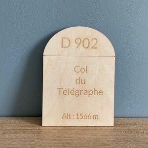 Borne kilométrique col du télégraphe, en bois, gravé, cadeau idéal pour sportif