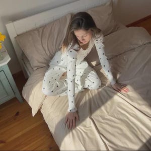 Ranforce Floral Bedding Set, Botanical Cotton Bed Linen with Duvet Cover and Pillowcases, Cottagecore Bedroom Decor, Cozy Housewarming Gift Beige