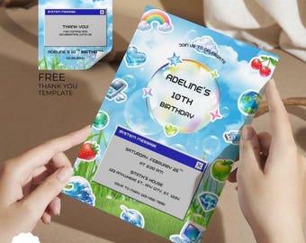 Può includere: Un biglietto d'invito di compleanno rettangolare con uno sfondo di cielo blu con nuvole, una grande bolla centrale e vari adesivi in stile Y2K, tra cui ciliegie, un arcobaleno e una grafica di finestra del computer con il testo Adeline's 10th Birthday.
