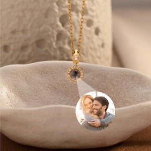 Personalized Photo Projection Necklace, Memorial Photo Pendant, Picture Projection Charm, Anniversary Gifts, Mom Necklace, Gift for Her