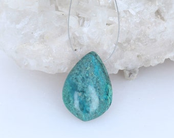 Pendentif chrysocolle silicatée en forme de larme 29 x 20 mm