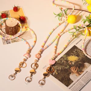 Extendable Practical Bead Lanyard,Personalized Lanyard,Teacher Gift,Wood Bead Lanyard,Beaded Badge Accessory,Id Lanyard for Teachers Nurse