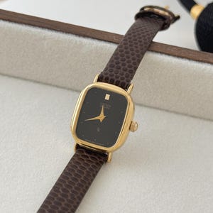 Bürgeruhr Vergoldet mit Lederarmband, Chickisen Uhr, Vintage Damenuhr, Armbanduhr aus Japan, Retro Uhr