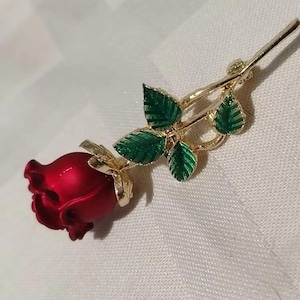 Rose Red Flower Brooch, Rose Brooch in Amber, Rose Floral Pin, Handmade Jewelry Gift, long stem rose pins, Red Flower Brooch