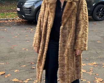 Long Beige Mink Vintage Fur Coat - Size L-XL I Genuine Fur Outwear for Women