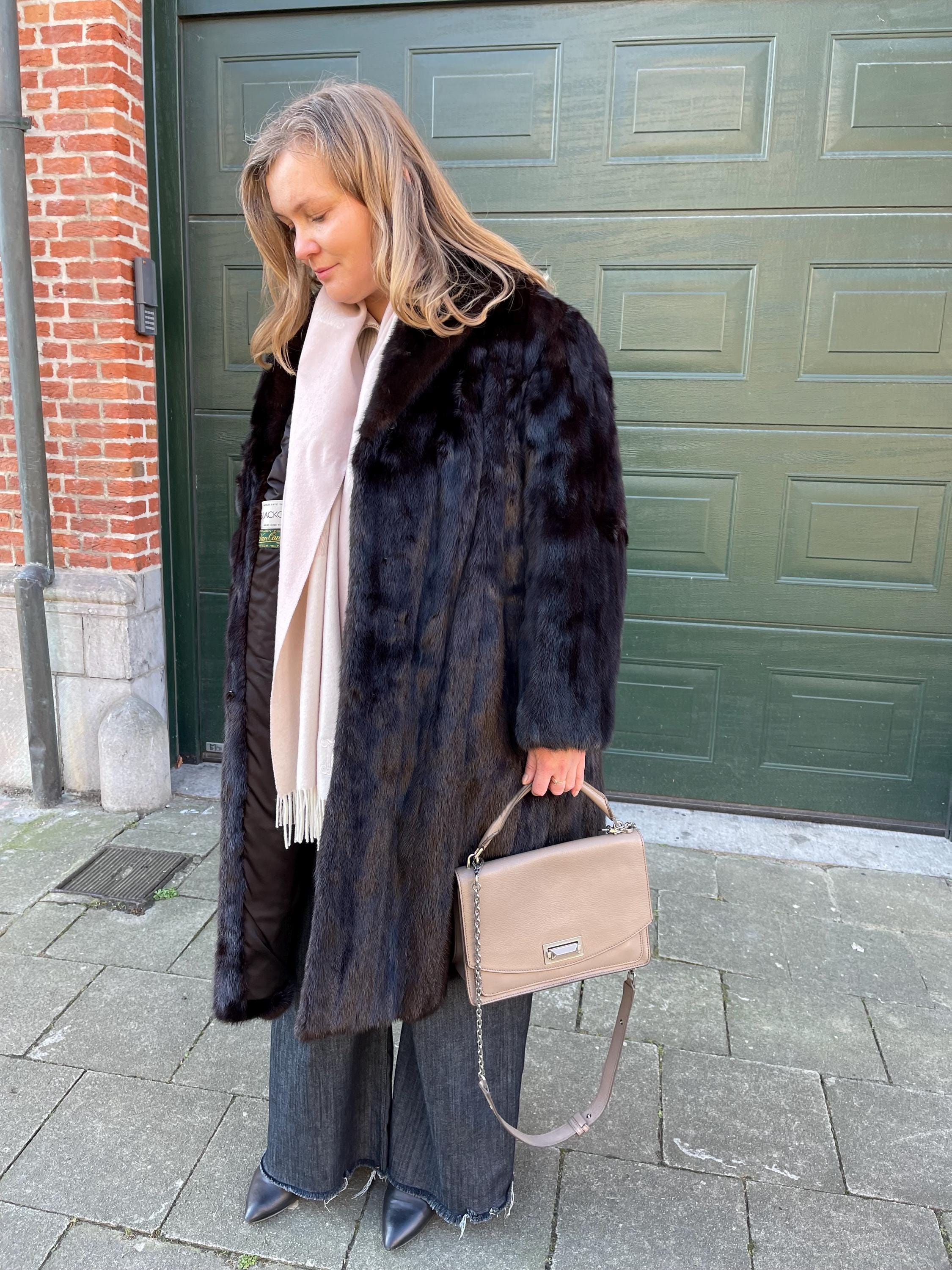 BLACK GLAMA ファーコート Yahoo!オークション -「ミンクブラックグラマ」の落札相場・落札価格