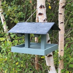 Table à oiseaux suspendue, cadeau de Noël. Aidez les oiseaux cet hiver. image 1