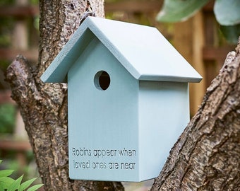 Bird Box, Robins appear when loved ones are near. FREE DELIVERY!