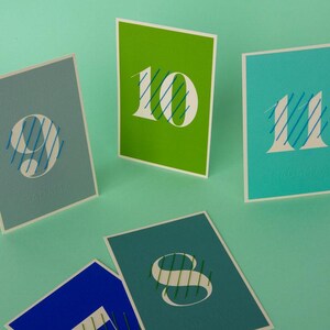 Carte stampate e ricamate a mano, numerologia, da personalizzare
