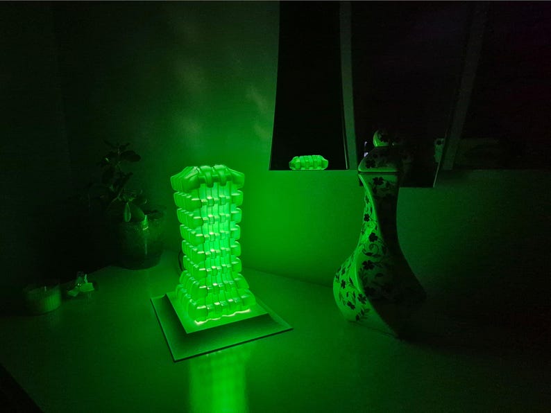 Lámpara de mesa espiral orgánica Phytela - Decoración biofílica para el hogar - Impresión 3D inspirada en la naturaleza - Lámpara de estética botánica - Regalo sostenible para la mesita de noche