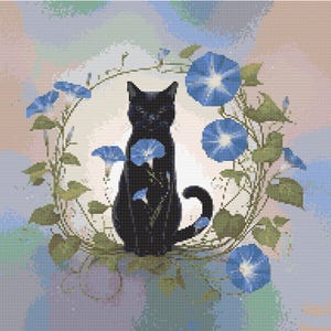 Pode incluir: Um gato preto sentado em uma coroa de flores de glória-da-manhã azuis sobre um fundo suave e pastel.