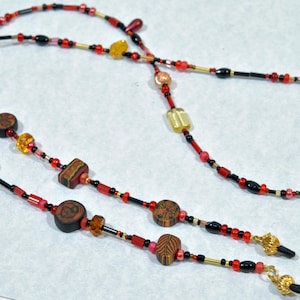 Eyeglass chain or ID badge holder in black and burgundy