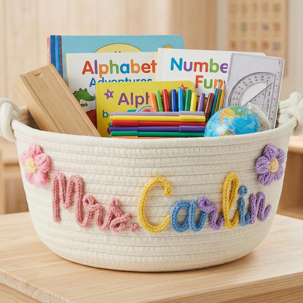 先生への名入れギフトバスケット、先生への感謝の贈り物、カスタム教室収納バスケット、学年末の先生への贈り物、先生の名前入りバスケット
