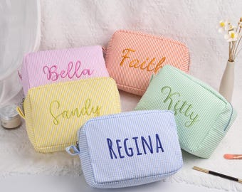 Personalized Embroidered Makeup Bag, Seersucker Makeup Bag, Bridesmaid Gifts,Custom Travel Makeup Bag,Bridesmaid Makeup Bag,Makeup Organizer