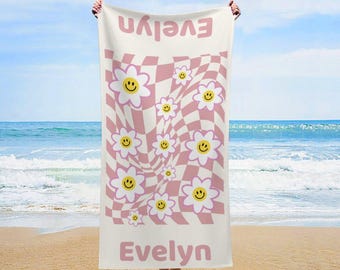 Personalized Daisy Checkered Beach Towel with Name,Retro Vintage Custom Pool Towel,Trendy Checkered Bath Towel,Bachelorette Bridesmaid Towel