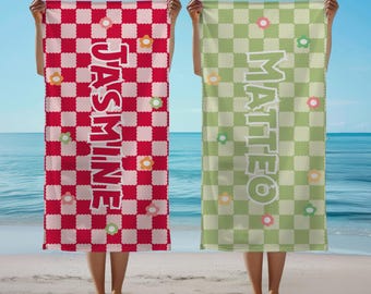 Personalized Floral Checkered Beach Towel with Name,Retro Vintage Custom Pool Towel,Trendy Checkered Bath Towel,Bachelorette Bridesmaid Gift