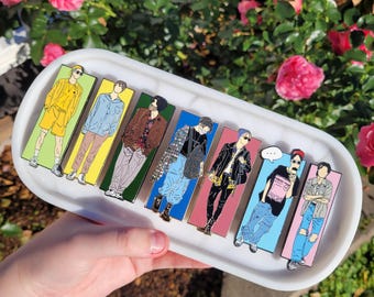 KPOP OT7 Outfit inspirierte Emaille-Pins