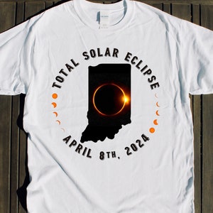 TOTAL SOLAR ECLIPSE Indiana Shirt Souvenir-Geschenk-Betrachtung Party Tshirt April 8 2024 Totalität Mond Phase Design Ereignis Mond Indianapolis Karte uns