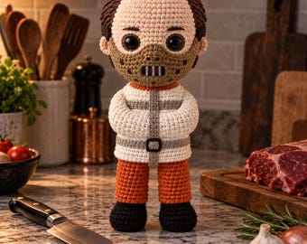 Häkelanleitung für eine Horror-Fesselpuppe, gruselige maskierte Amigurumi-Puppe (PDF), psychiatrische Gefangenenpuppe, Halloween-Häkelanleitung, US-amerikanische Häkelbegriffe