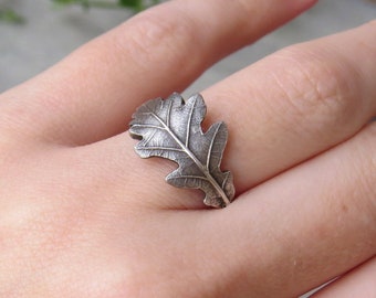 Oak Leaf Ring, Nature Inspired Ring, Silver Leaves Ring, Botanical Ring, Plant Ring, Wiccan Ring