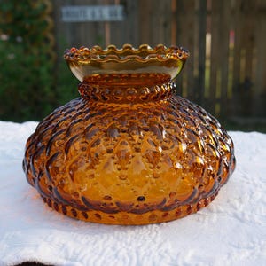 未開封　amber diamond pattern lamp shade Vintage Amber Glass Diamond Quilted Pattern Oil Lamp Shades