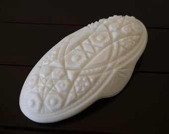 McKee Toltec White Milk Glass Relish Celery Olive Pickle Dish Bowl Vintage Original