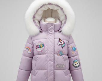 Aangepaste naam lila pufferjack, parka met capuchon van imitatiebont, eenhoorn ruimtepatches cadeau