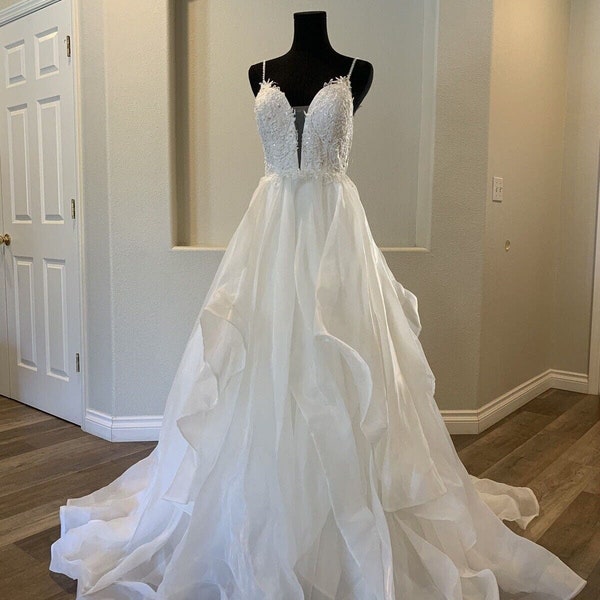 Ada’s Bridal NWT Size 2 Organza Wedding Dress Beaded Ruffles Train A Line Dress