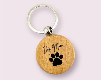 Wood Dog Mom Keychain. Keychain for Dog Lovers