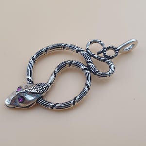 Vintage Brass Snake Pendant Necklace with Purple Eyes, Serpent Jewelry Gift, Boho Chic, Gothic Accessory, Unique Statement Necklace