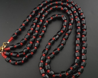 Halsband i vintagestil med vitt hjärta och svarta glaspärlor i venetiansk stil, 22 tum | 4,7–9,2 mm