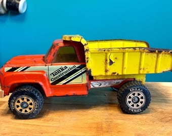 Vintage Tonka Dump truck