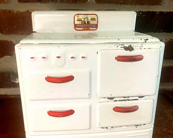 Vintage Pretty Maid Tin Play Oven Stove