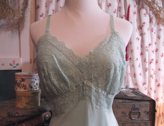 50's Slip Green Lace Slip Dress Seamprufe Size 36