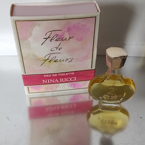 Collectible Perfume Miniature Nina Ricci Fleur de Fleurs  Eau de toilette 0.2 fl.oz/ 6ml, Discontinued Vintage Rare Rarity, Gift Idea New