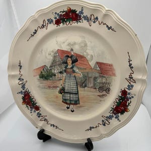 Sarreguemines Obernai Alsace Decorative Plate – Chip on Rim