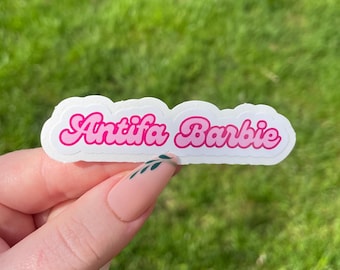 Barbie Antifa / Adesivo Antifascista
