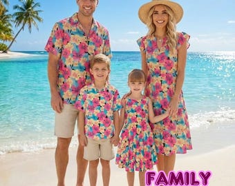 Abiti coordinati per la famiglia con ibisco multicolore: abiti per mamma e figlia, camicie per papà e figlio / set per le vacanze con fiori tropicali
