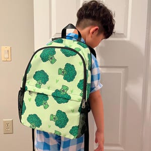 Sac à dos en tissu à motif brocoli | Poches latérales en filet