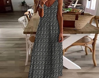 Robe longue noire à bretelles fleuries (jusqu&#39;à 5XL !)