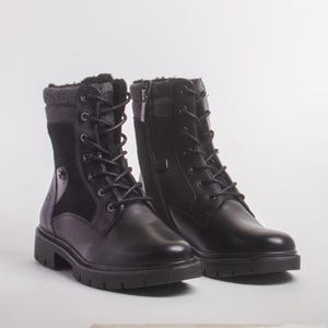 Men&#39;s Black Faux Leather Combat Boots: Fur Lined Winter Boots
